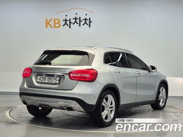 Mercedes-Benz GLA-Class 2016 — photo 4