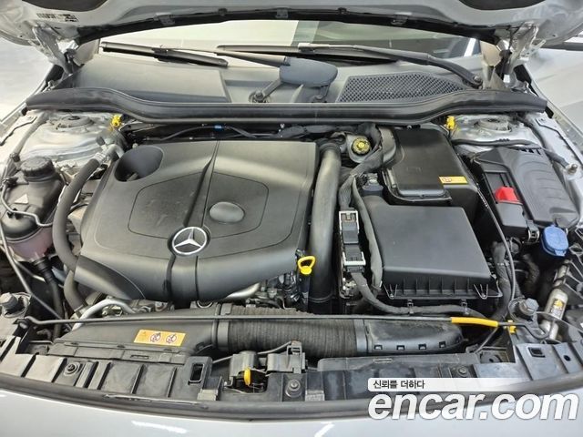 Mercedes-Benz GLA-Class 2016 — photo 15