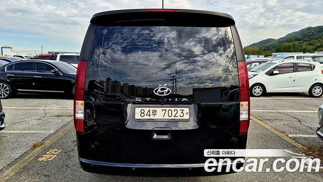Hyundai Staria 2022 — photo 4