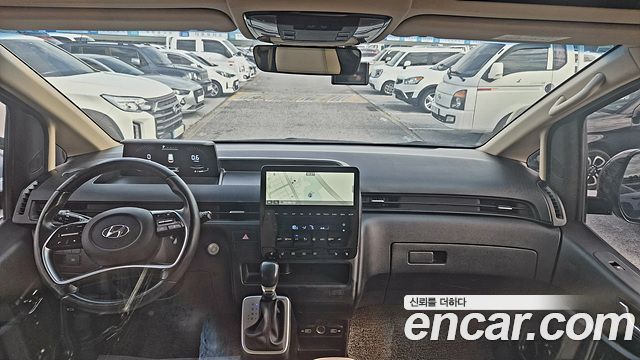 Hyundai Staria 2022 — photo 7
