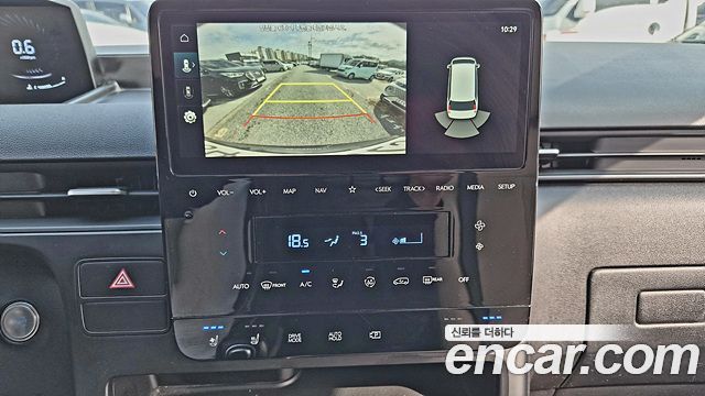 Hyundai Staria 2022 — photo 15