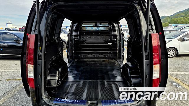 Hyundai Staria 2022 — photo 16