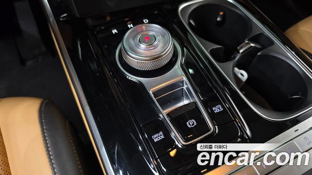 Kia Canival 2023 — photo 12