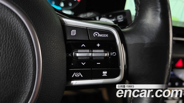 Kia Canival 2023 — photo 21