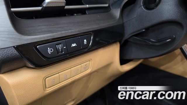 Kia Canival 2023 — photo 27