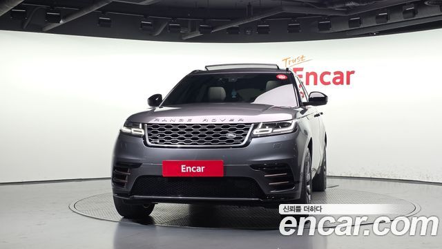 Land Rover Range Rover Velar 2019 — photo 3