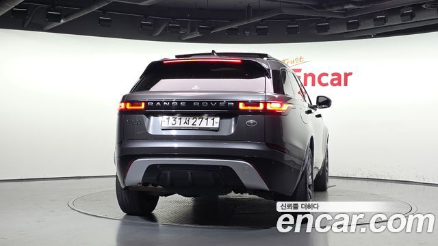 Land Rover Range Rover Velar 2019 — photo 4