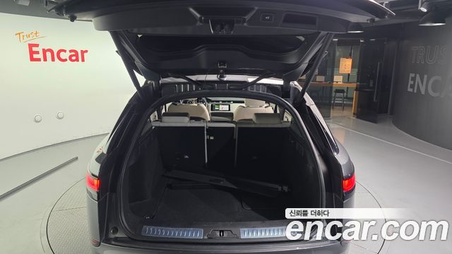 Land Rover Range Rover Velar 2019 — photo 20