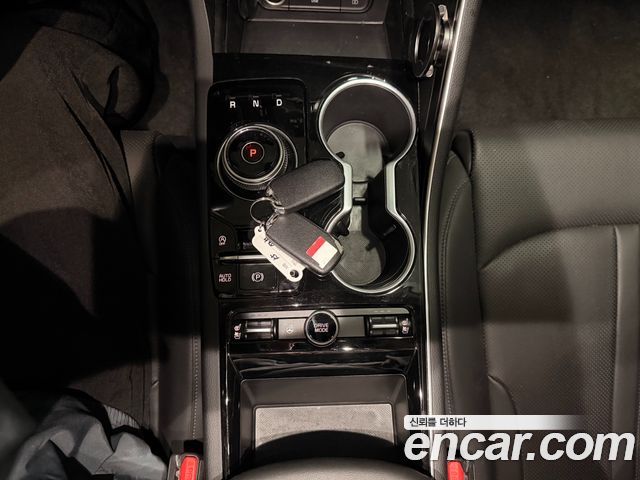 Kia K5 2023 — photo 10