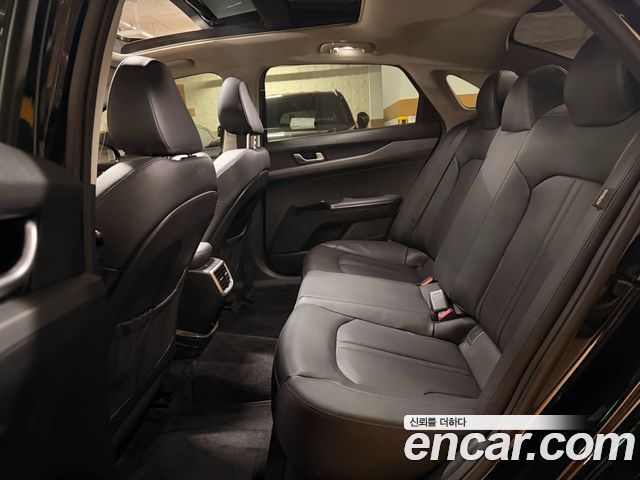 Kia K5 2023 — photo 16