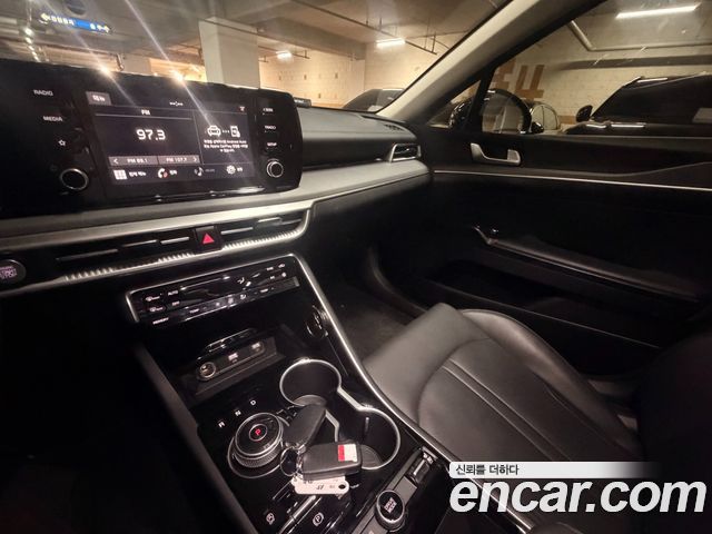 Kia K5 2023 — photo 17