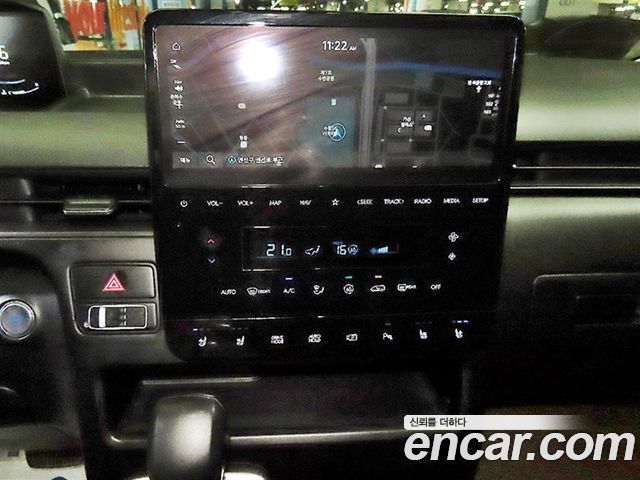 Hyundai Staria 2025 — photo 12