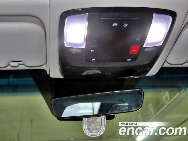 Hyundai Staria 2025 — photo 18