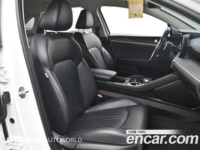 Kia K5 2022 — photo 10