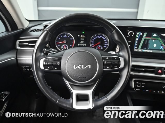 Kia K5 2022 — photo 13