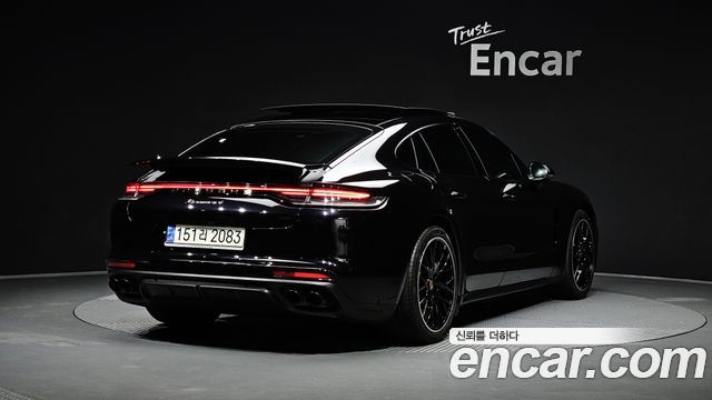 Porsche Panamera 2021 — photo 2