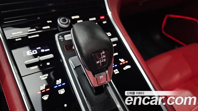 Porsche Panamera 2021 — photo 12