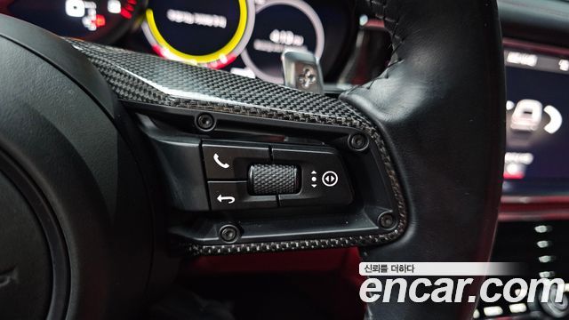 Porsche Panamera 2021 — photo 26