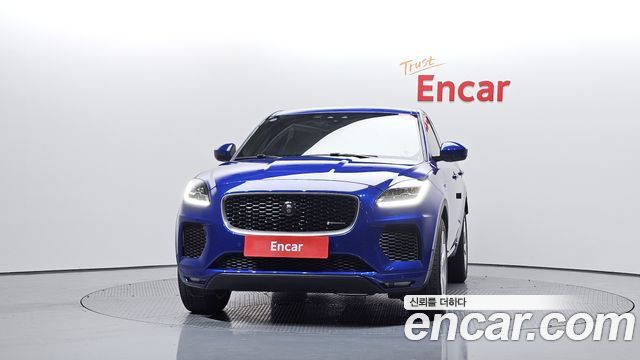 Jaguar E-PACE 2018 — photo 3