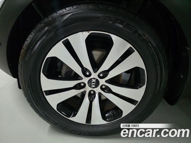 Kia Sportage 2012 — photo 5