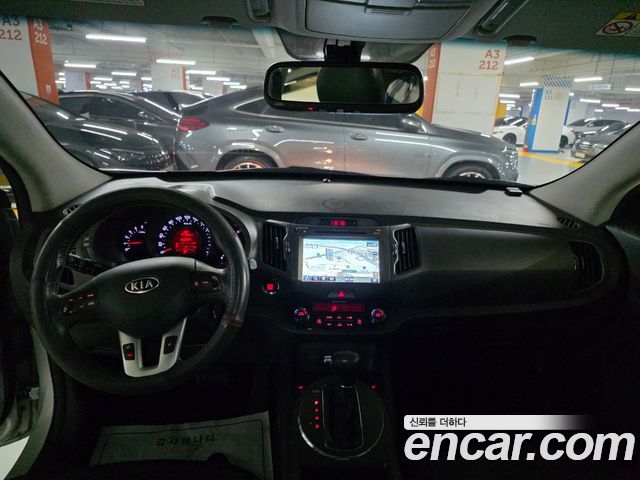 Kia Sportage 2012 — photo 7