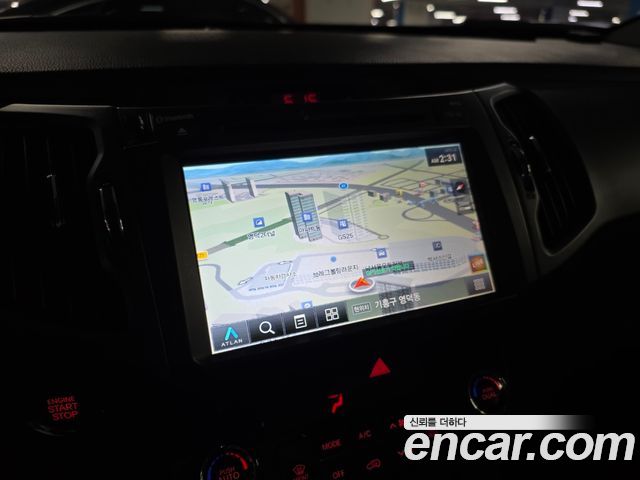Kia Sportage 2012 — photo 12