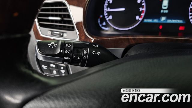 Hyundai Equus 2014 — photo 30