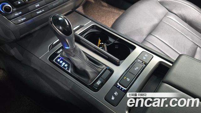 Hyundai Genesis 2015 — photo 12