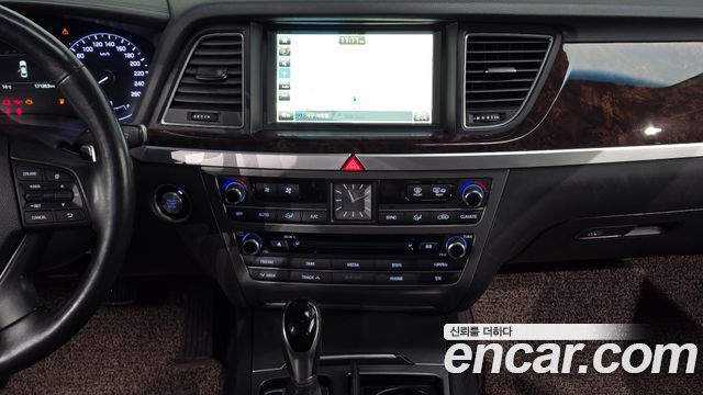 Hyundai Genesis 2015 — photo 20