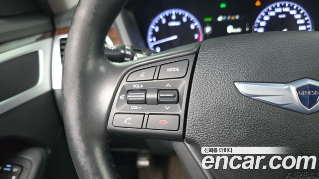 Hyundai Genesis 2015 — photo 25