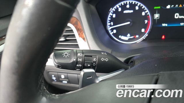 Hyundai Genesis 2015 — photo 27