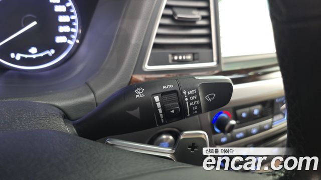 Hyundai Genesis 2015 — photo 28