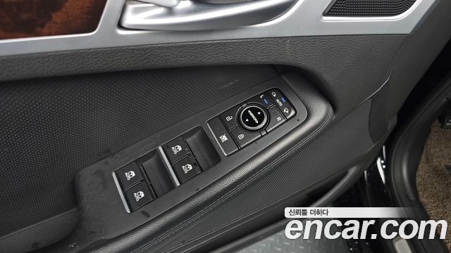 Hyundai Genesis 2015 — photo 29