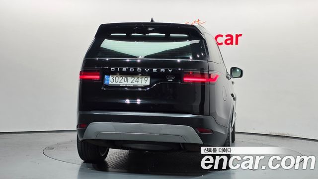 Land Rover Discovery 2022 — photo 4