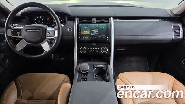 Land Rover Discovery 2022 — photo 10
