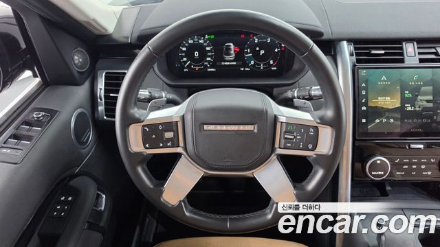 Land Rover Discovery 2022 — photo 20