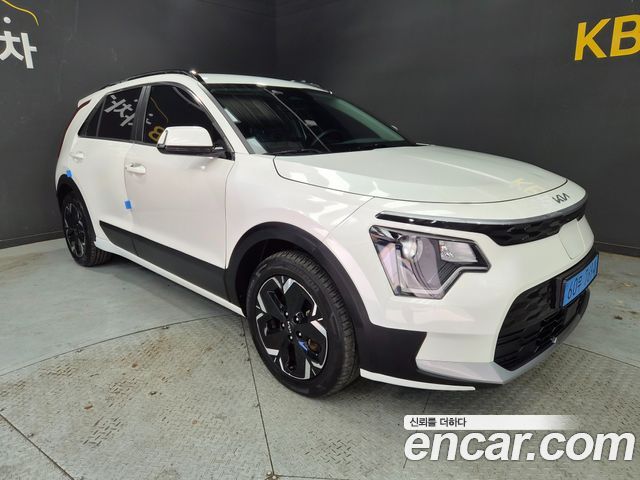 Kia Niro 2023 — photo 3