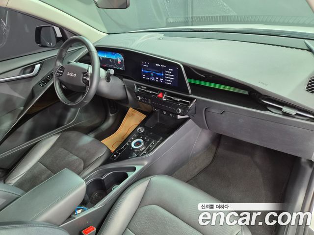 Kia Niro 2023 — photo 13