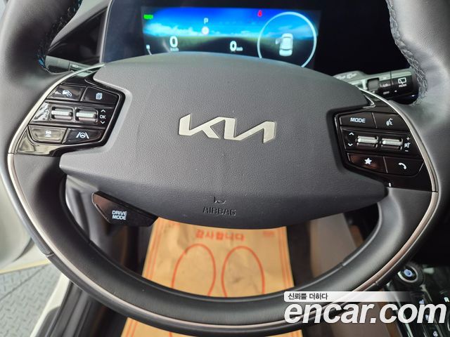 Kia Niro 2023 — photo 14