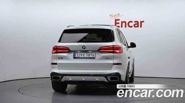 BMW X5 2026 — photo 4