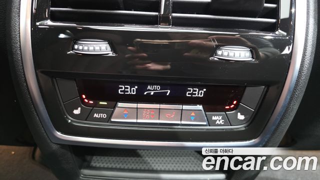 BMW X5 2026 — photo 36