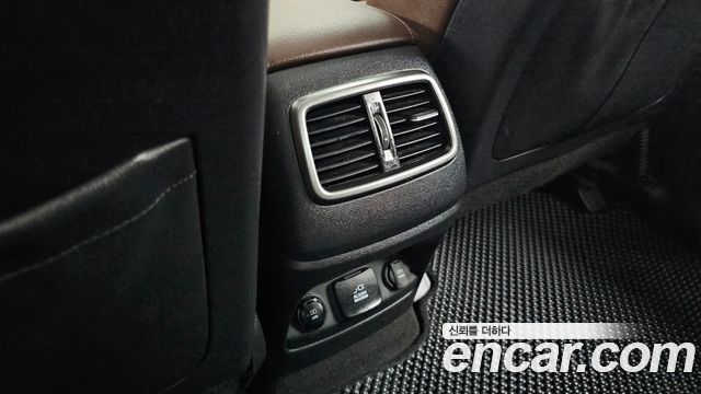 Kia Sorento 2017 — photo 32