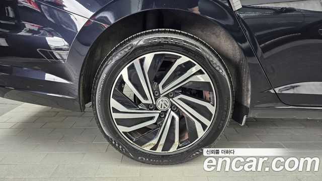 Volkswagen Jetta 2021 — photo 5