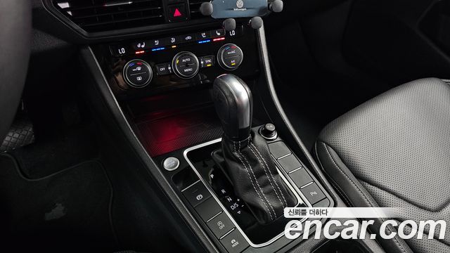 Volkswagen Jetta 2021 — photo 9
