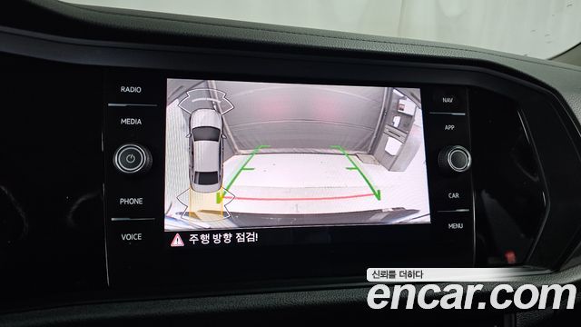 Volkswagen Jetta 2021 — photo 15