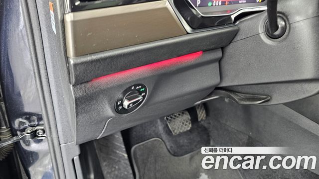 Volkswagen Jetta 2021 — photo 16