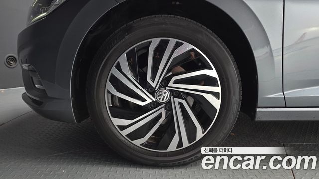 Volkswagen Jetta 2021 — photo 5