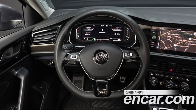 Volkswagen Jetta 2021 — photo 13