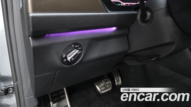 Volkswagen Jetta 2021 — photo 17