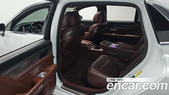 Genesis G90 2022 — photo 18